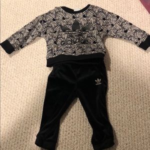 Baby/Tod Adidas zebra Velour Track Suit 12-18mths